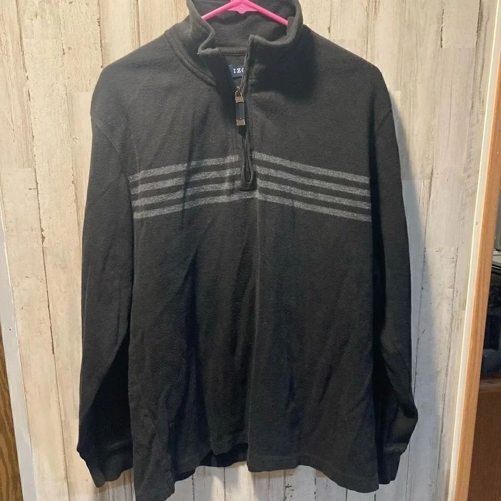 Sweater by Izod gray size large